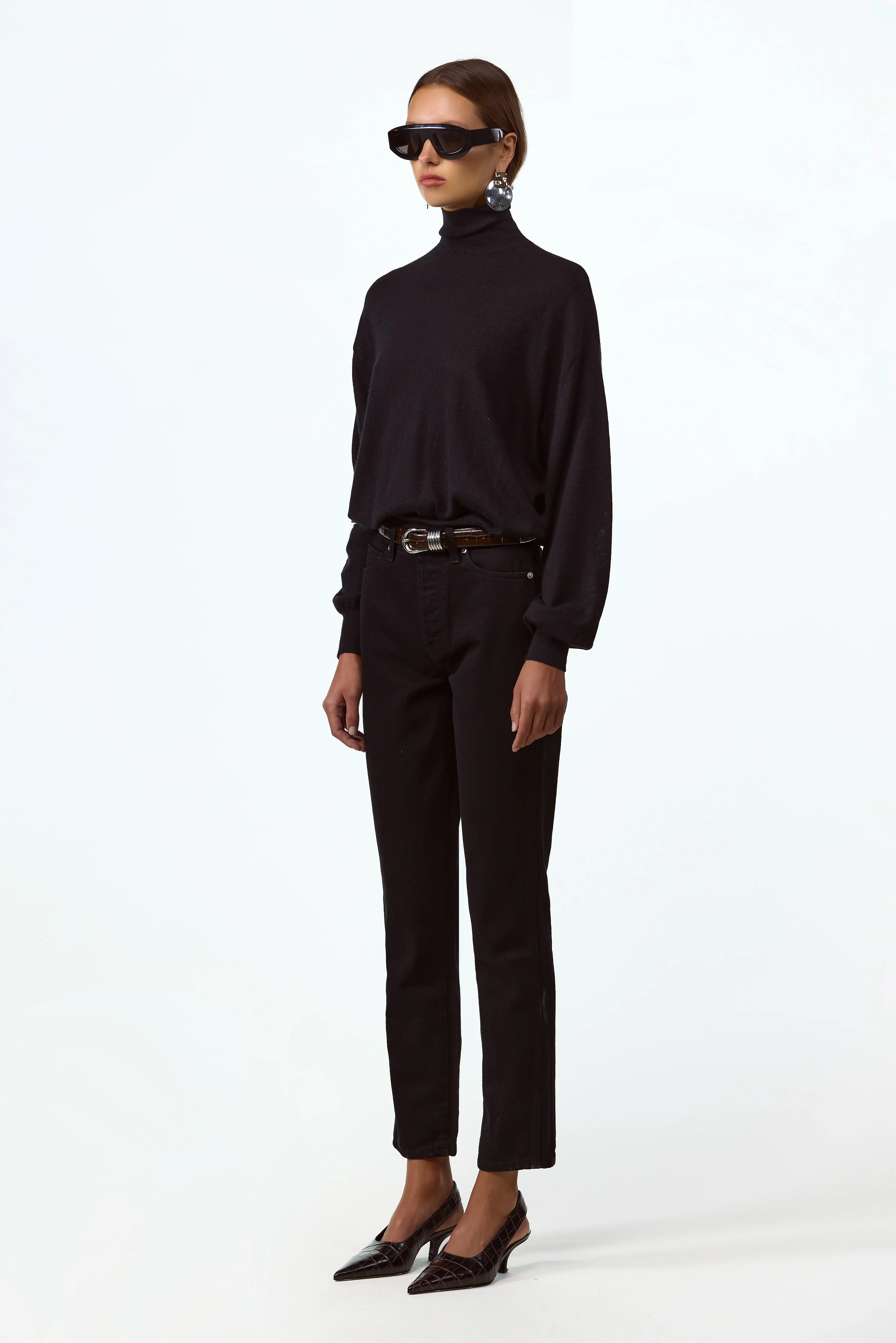Relaxed Cashmere Turtleneck (Black) - Image 2