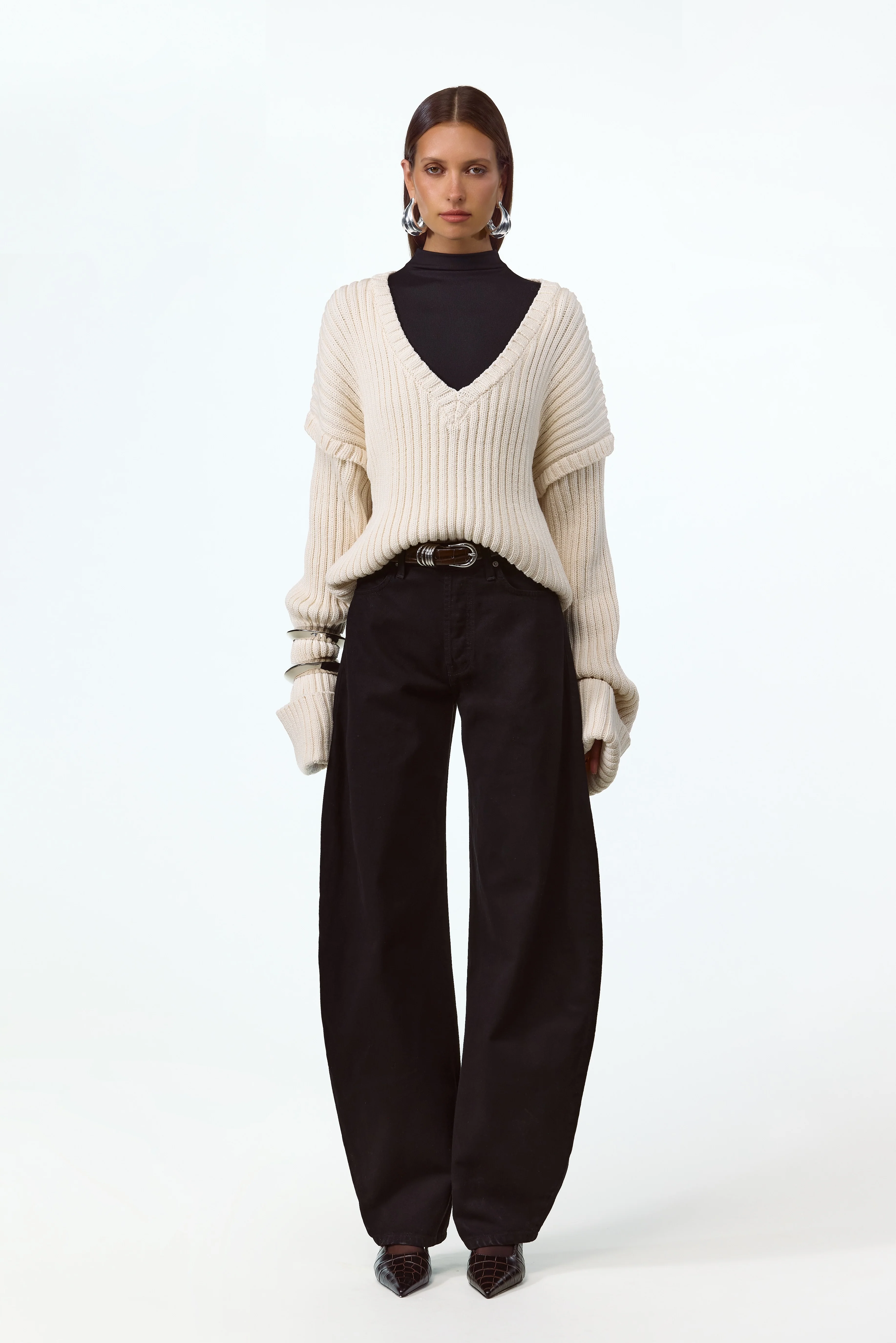 The Barrel Jean (Black) - Image 4