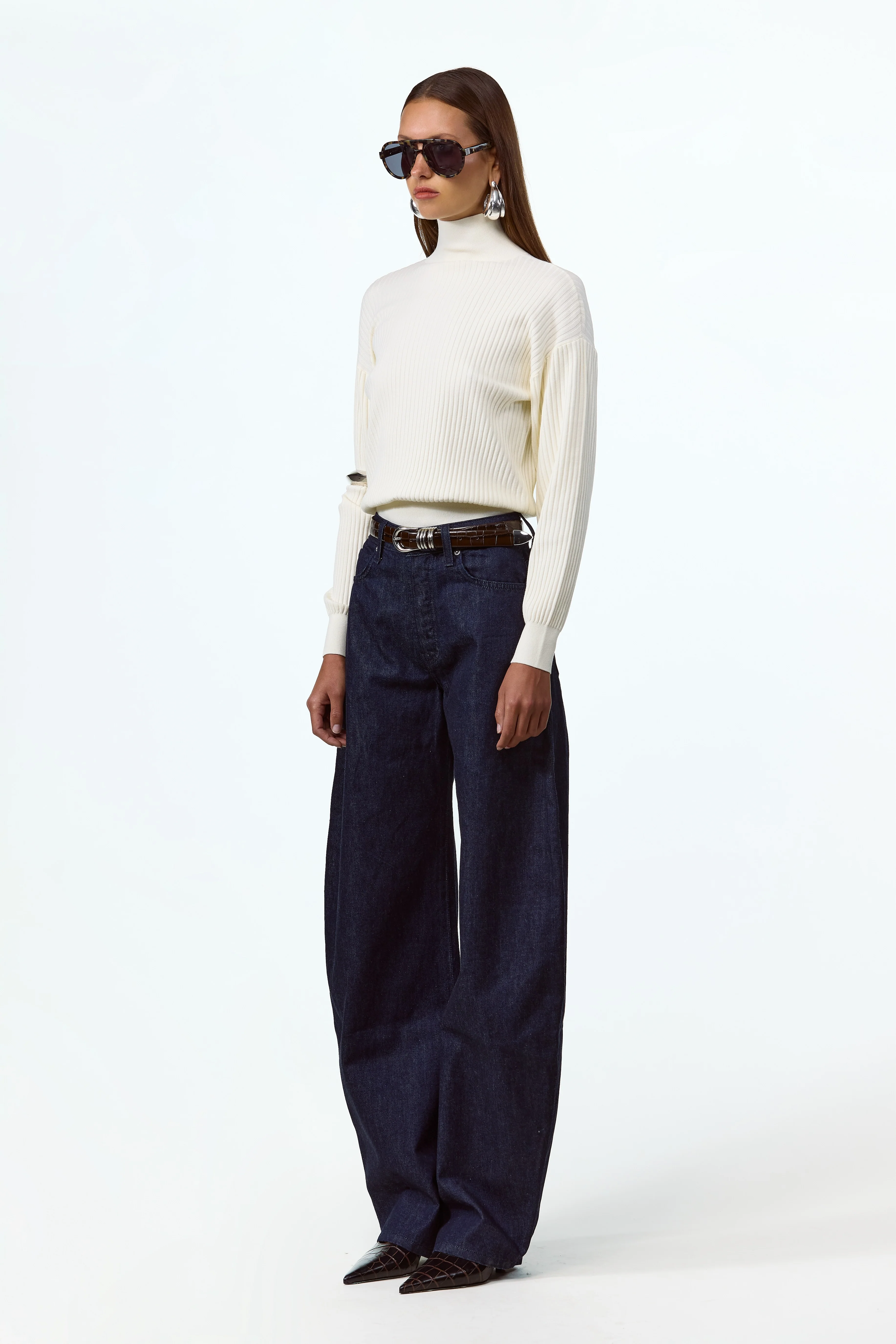 The Barrel Jean (Dark Indigo) - Image 4